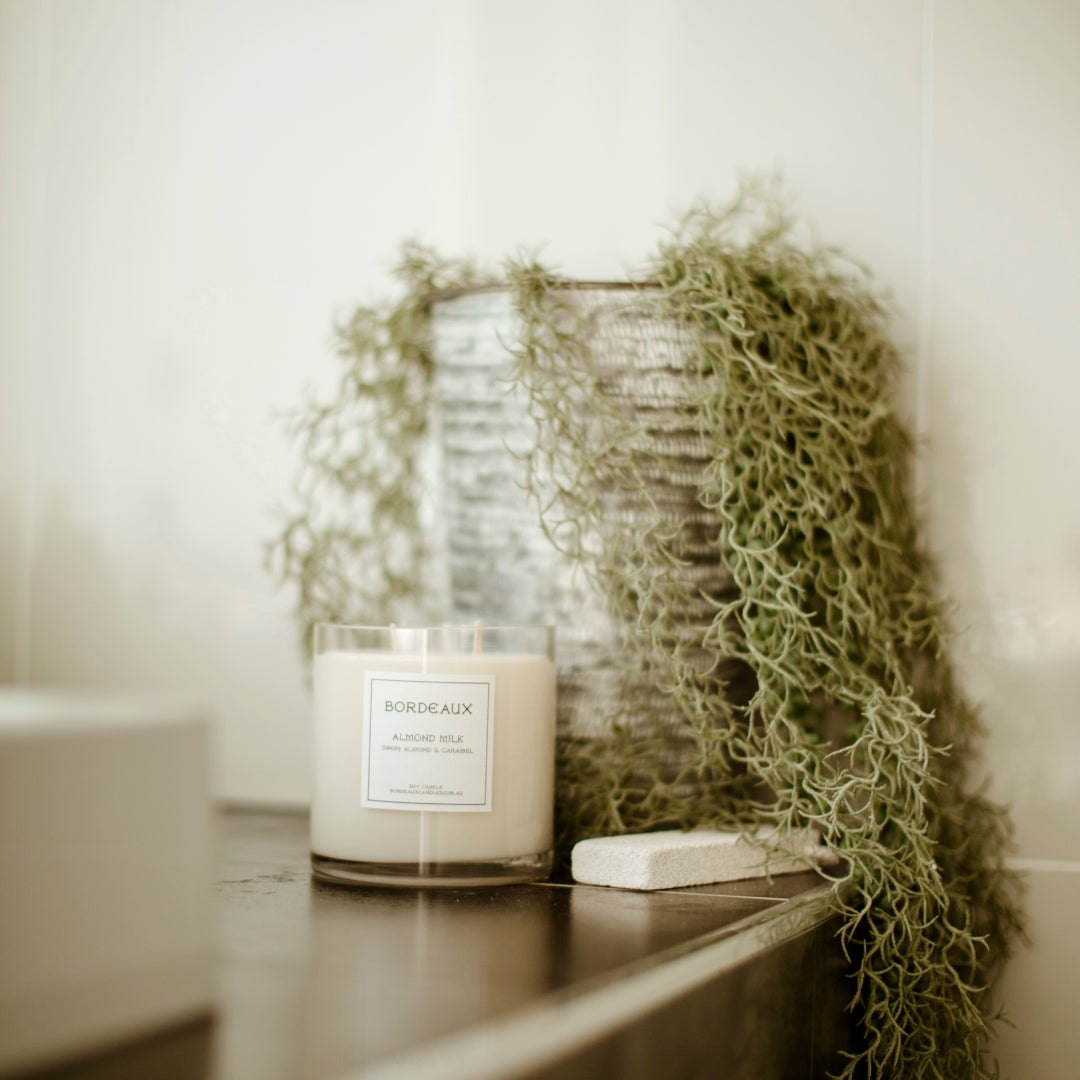 Small Deluxe Candle | Pure Soy Wax | Lifestyle Photo |Lemongrass | Bordeaux Candles