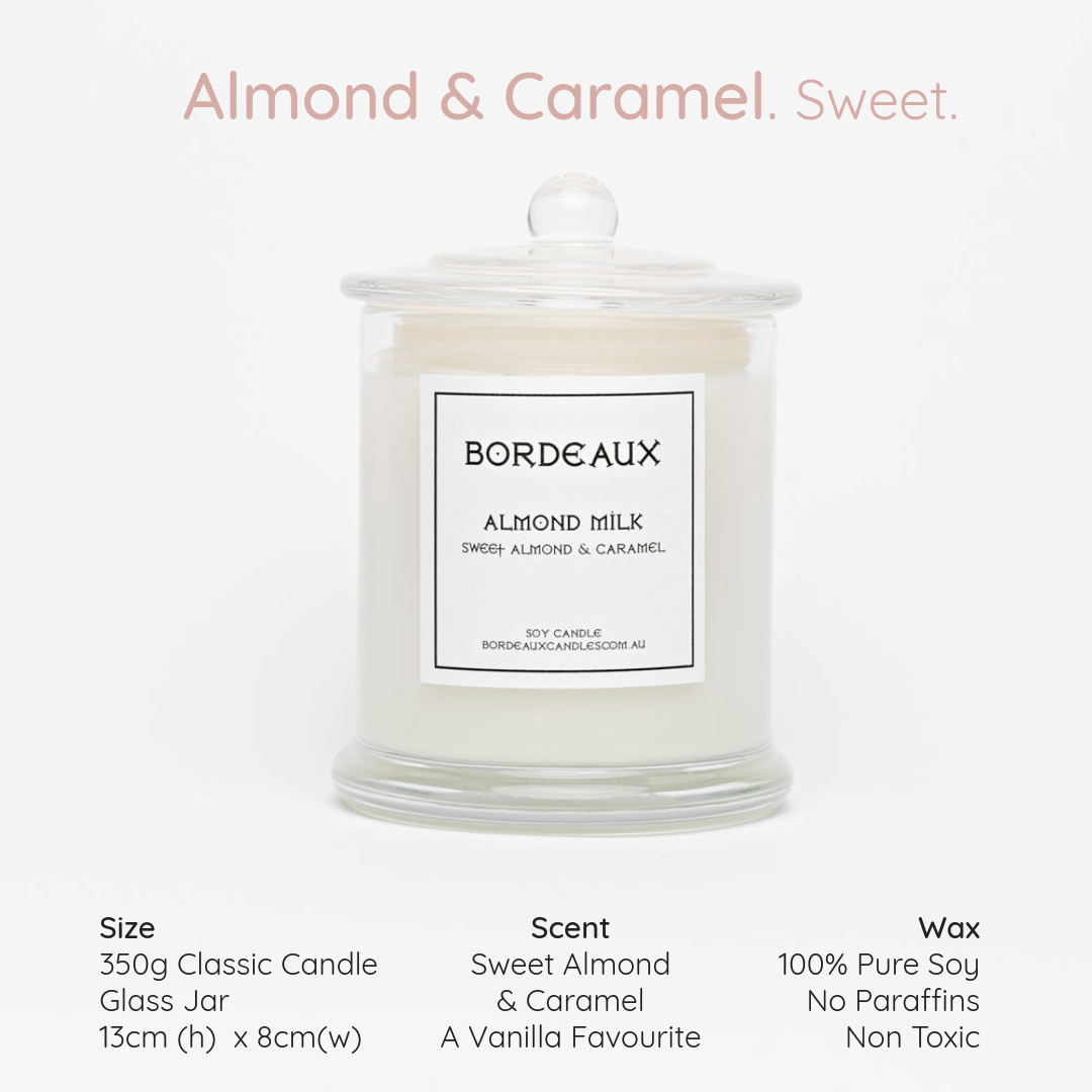 Glass Candle Sweet Almond & Caramel knob lid